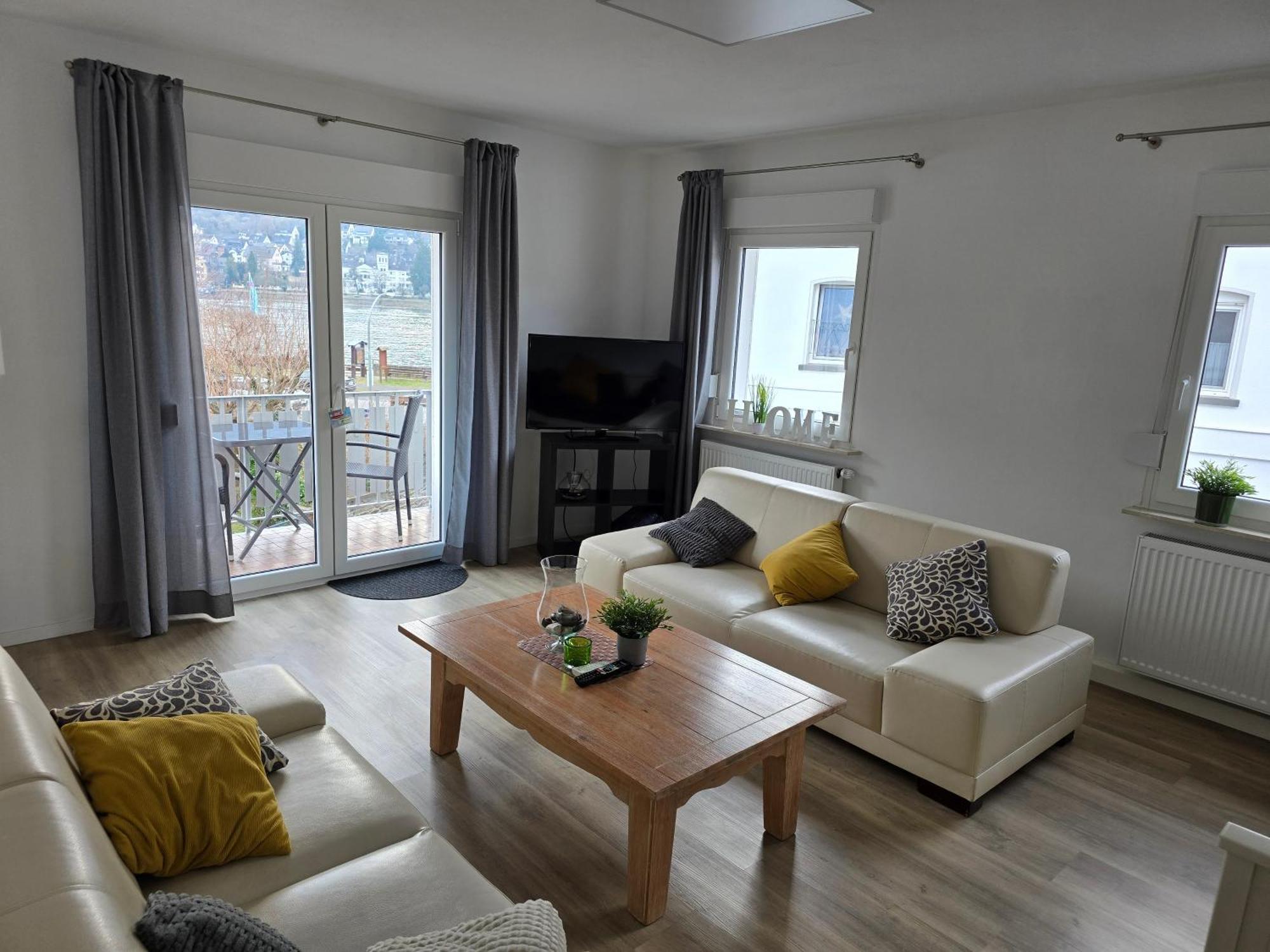 Ferienhaus Steigrhein Filsen Dış mekan fotoğraf